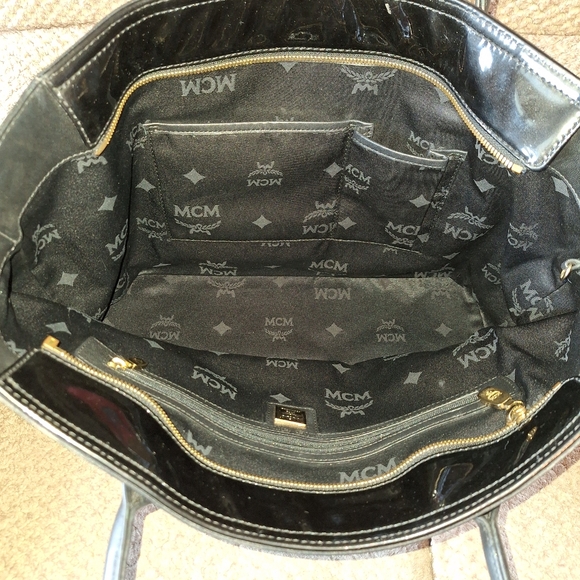 MCM Black Patent Leather Tote With Gold Hardware and Emblems - Picture 3 of 10